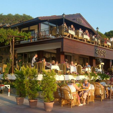 Rosy Hotel Кушадасъ Екстериор снимка